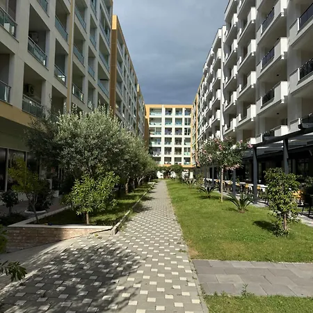 Apartamento Shengjin